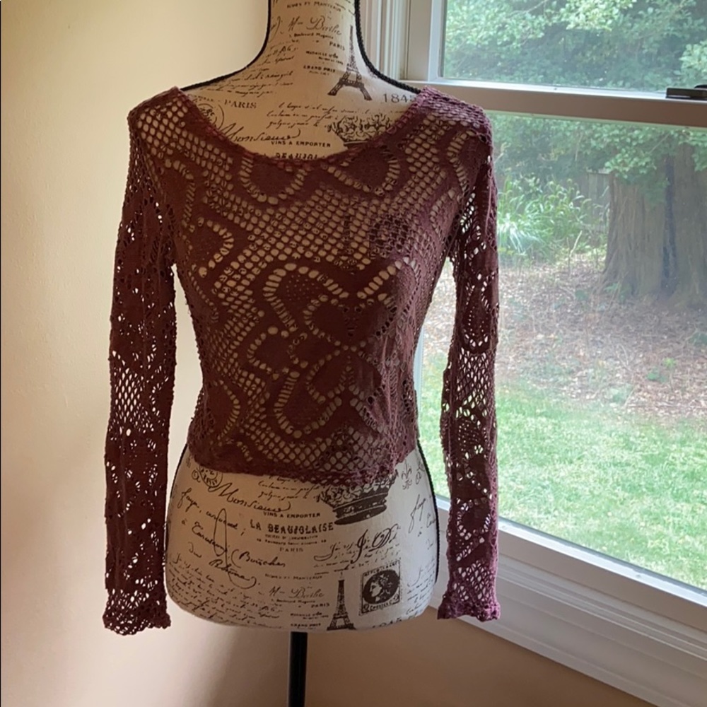 Gorgeous lacy shirt from Urban with low back